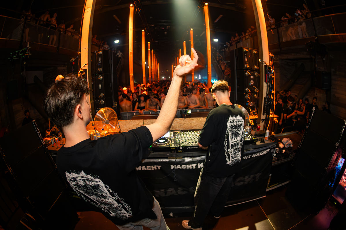 Loading... just a sec